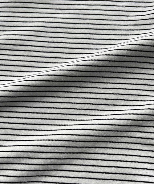 nelliy.（ネルリー）の「プレート付ボーダー配色リンガーＴシャツ（Tシャツ/カットソー・レディース・ネイビー/ベージュ/ブラック・LARGE/MEDIUM）」の21枚目の写真