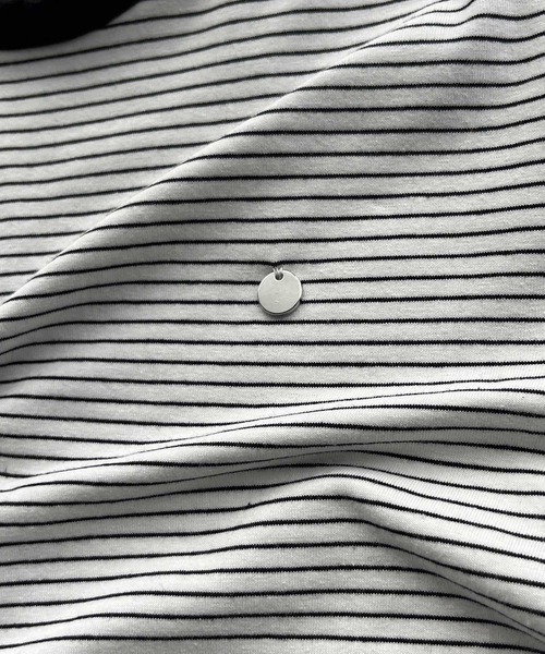 nelliy.（ネルリー）の「プレート付ボーダー配色リンガーＴシャツ（Tシャツ/カットソー・レディース・ネイビー/ベージュ/ブラック・LARGE/MEDIUM）」の22枚目の写真