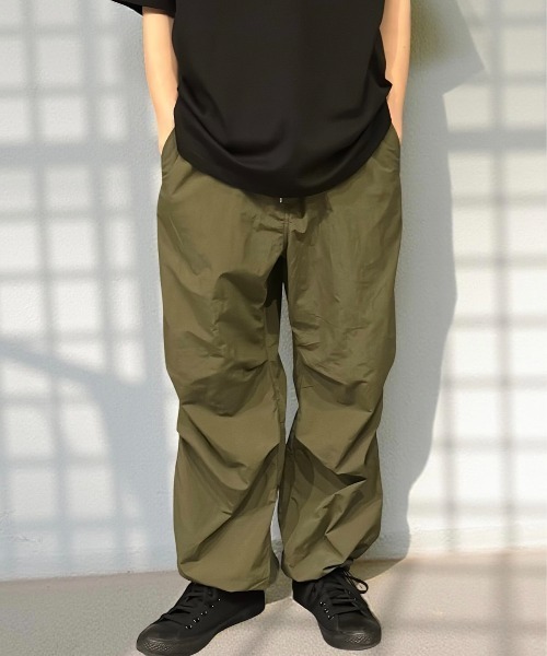 Burner(バーナー)の「パラシュートミリタリーパンツ(その他パンツ・メンズ・ブラック/チャコールグレー/ベージュ/イエロー/ダークベージュ/カーキオリーブ/グレイッシュブルー・マルチサイズ)」の5枚目の写真