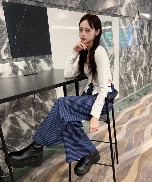 SOLA(ソラ)の「ウエスト折り返しストライプパンツ/Waist Folded Stripe Pants(その他パンツ・レディース・グレー/ブルー・SMALL/MEDIUM)」の7枚目の写真