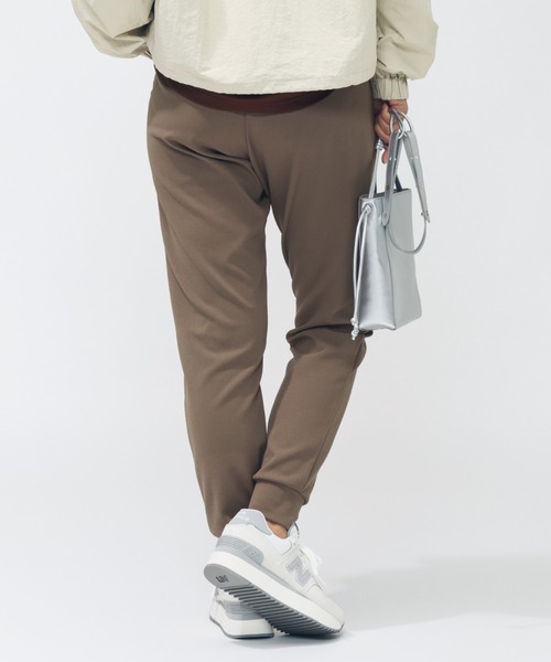 NEW BALANCE(ニューバランス)の「【別注】ニューバランス New Balance THE CITY ジョガーパンツ 限定コラボ(その他パンツ・レディース・ブラウン/ブラック/ベージュ・S/M/L/XL)」の5枚目の写真
