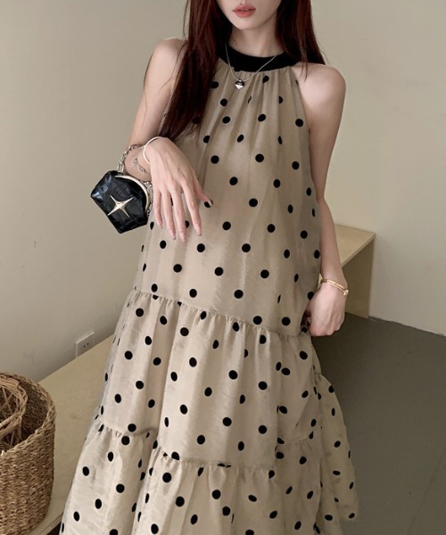 FREE STYLISTS(フリー スタイリスト)の「YUGA_YGMC Halter neck polka dot dress(ワンピース・レディース・ベージュ・FREE)」の1枚目の写真