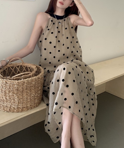 FREE STYLISTS(フリー スタイリスト)の「YUGA_YGMC Halter neck polka dot dress(ワンピース・レディース・ベージュ・FREE)」の16枚目の写真