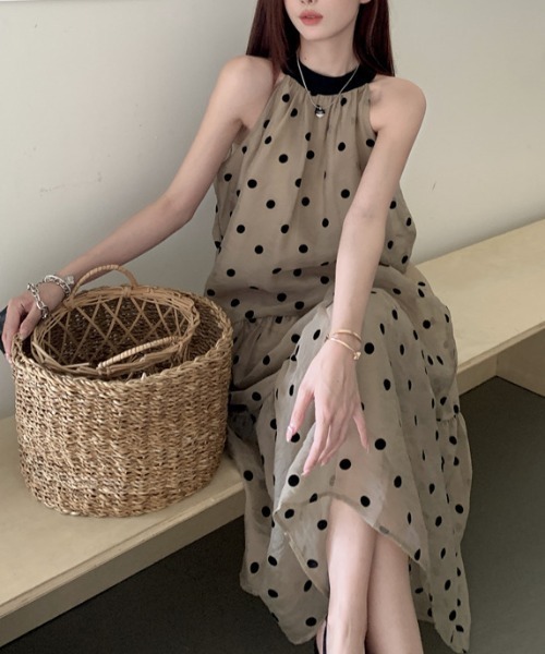 FREE STYLISTS(フリー スタイリスト)の「YUGA_YGMC Halter neck polka dot dress(ワンピース・レディース・ベージュ・FREE)」の17枚目の写真