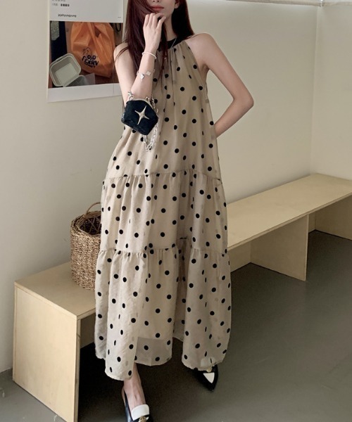 FREE STYLISTS(フリー スタイリスト)の「YUGA_YGMC Halter neck polka dot dress(ワンピース・レディース・ベージュ・FREE)」の5枚目の写真