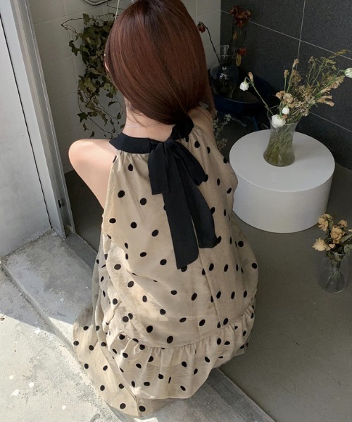 FREE STYLISTS(フリー スタイリスト)の「YUGA_YGMC Halter neck polka dot dress(ワンピース・レディース・ベージュ・FREE)」の3枚目の写真