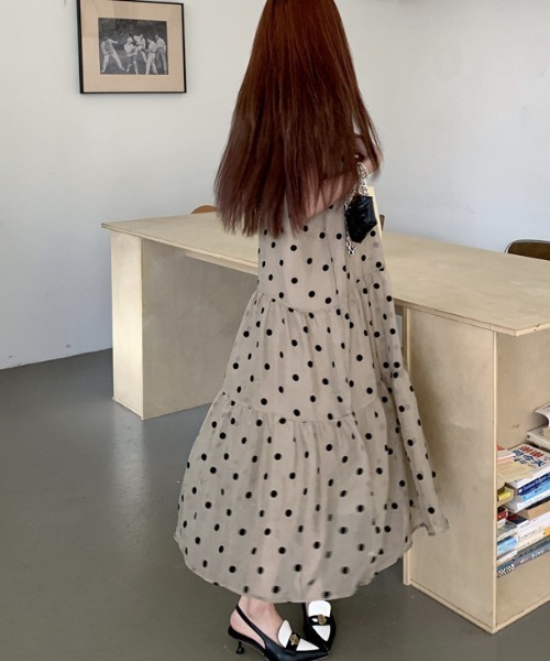 FREE STYLISTS(フリー スタイリスト)の「YUGA_YGMC Halter neck polka dot dress(ワンピース・レディース・ベージュ・FREE)」の7枚目の写真