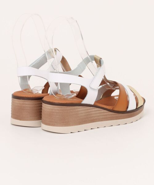 inter-chaussures(インターショシュール)の「【Marila】カラーコンビウエッジヒールサンダル(E52112)(サンダル・レディース・ホワイト/ベージュ・36/38/39/37/35)」の3枚目の写真