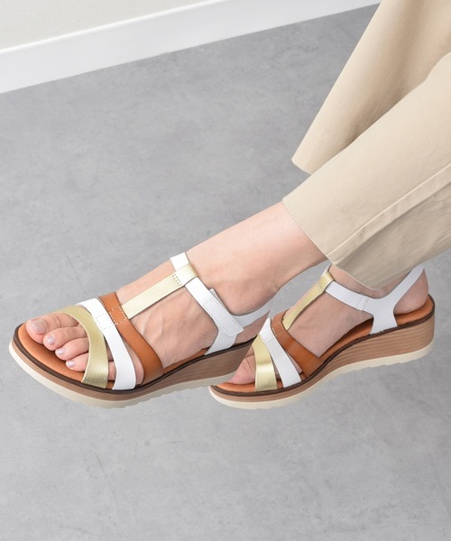 inter-chaussures(インターショシュール)の「【Marila】カラーコンビウエッジヒールサンダル(E52112)(サンダル・レディース・ホワイト/ベージュ・36/38/39/37/35)」の2枚目の写真