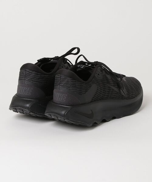 NIKE（ナイキ）の「ナイキ NIKE ナイキ モティバ（スニーカー・メンズ・ブラック×ブラック・25.5cm/26.5cm/27.5cm/26.0cm/27.0cm/28.0cm/25.0cm）」の2枚目の写真