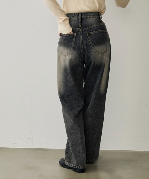 attiree(アティレー)の「【S/M/Lサイズ展開】【Blackブリーチ加工】ハイウエストブラックデニム(デニムパンツ・レディース・ブラック・SMALL/MEDIUM/LARGE)」の19枚目の写真