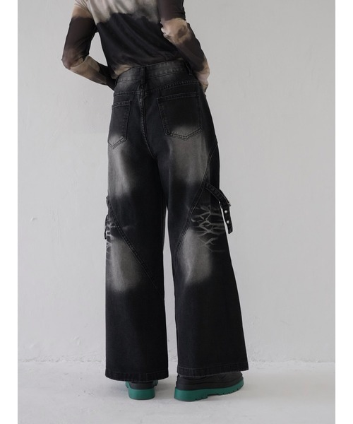 Uenui（ウニュイ）の「side belt tobi denim（デニムパンツ・レディース・ブラック・FREE）」の4枚目の写真