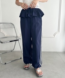 wears（ウェアーズ）の「フリルデザイン ナイロンパンツ ダブルラインナイロンパンツ（その他パンツ）」