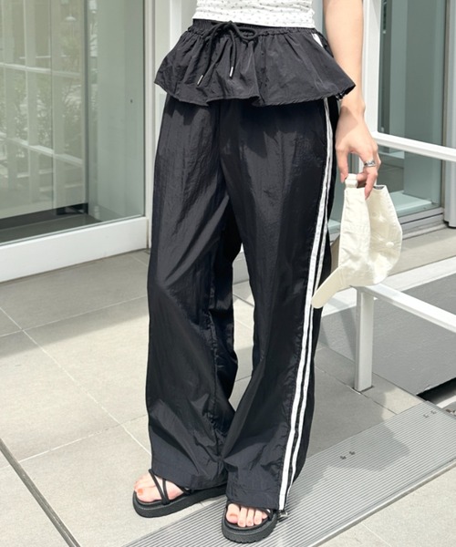 wears（ウェアーズ）の「フリルデザイン ナイロンパンツ ダブルラインナイロンパンツ（その他パンツ・レディース・ブラック/ホワイト/ネイビー・FREE）」の17枚目の写真
