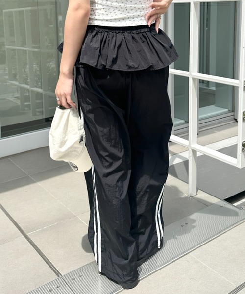 wears（ウェアーズ）の「フリルデザイン ナイロンパンツ ダブルラインナイロンパンツ（その他パンツ・レディース・ブラック/ホワイト/ネイビー・FREE）」の18枚目の写真