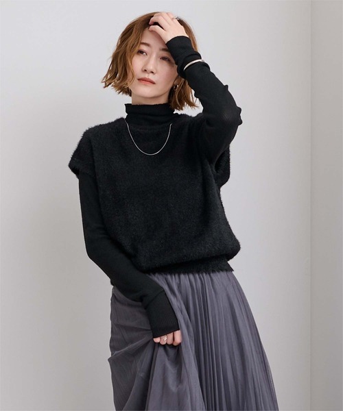 UR'S（ユアーズ）の「ふんわりシャギーニットベスト（ニット/セーター・レディース・チャコール/ベージュ/ブラック/グレー・L/S/M）」の10枚目の写真