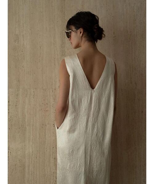 Te chichi CLASSIC（テチチクラシック）の「【JAPAN FABRIC】リンクルアセテートサテンワンピース《2025summer catalog item》（ワンピース・レディース・オフホワイト・F）」の3枚目の写真