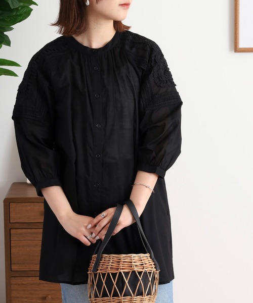 EGLANTINE(エグランティーヌ)の「EGLANTINE コットンレースノーカラー5分袖ブラウス(シャツ/ブラウス・レディース・ブラック/オフホワイト・40)」の15枚目の写真