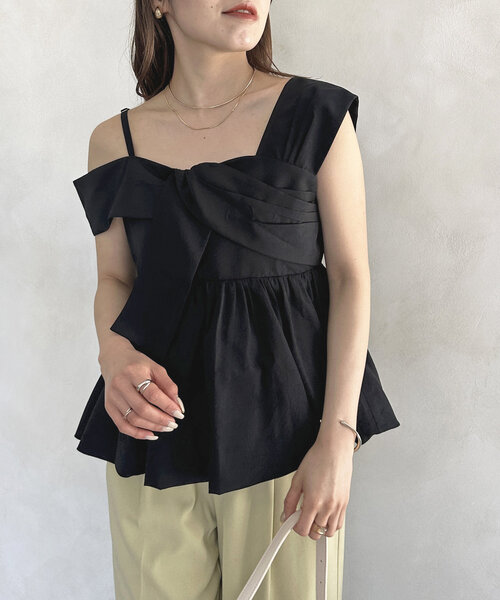 Thevon（ゼボン）の「アシメノースリバルーンブラウス（シャツ/ブラウス・レディース・ブラック/サックスブルー・FREE）」の3枚目の写真