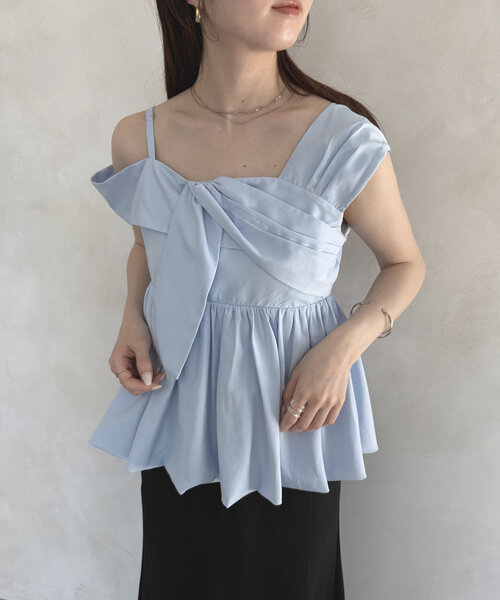 Thevon アシメノースリバルーンブラウス　サックスブルー アシメノースリバルーンブラウス（シャツ/ブラウス）｜Thevon