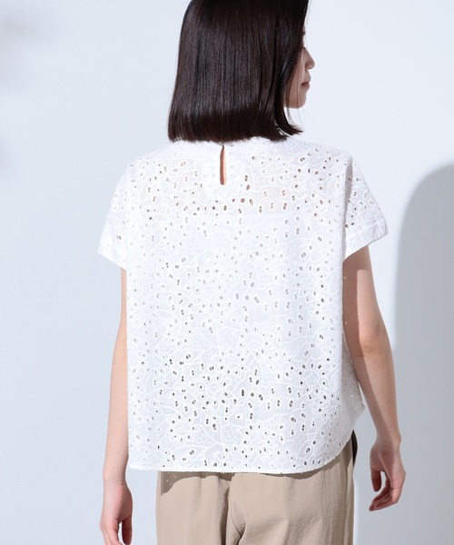 GALLORIA（ギャローリア）の「レースTブラウス（シャツ/ブラウス・レディース・ブラック/オフホワイト・M/S/LL/L）」の4枚目の写真