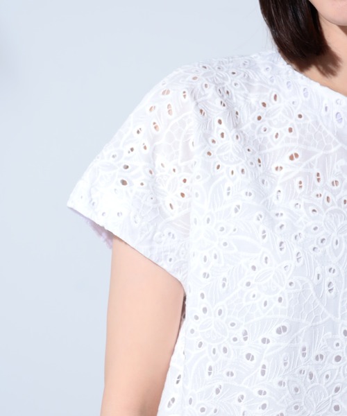 GALLORIA（ギャローリア）の「レースTブラウス（シャツ/ブラウス・レディース・ブラック/オフホワイト・M/S/LL/L）」の5枚目の写真