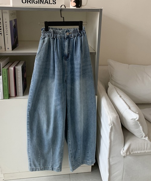 LOWO（ロワ）の「綿混カーヴィーシルエットハイウエストワイドデニムパンツ（その他パンツ・レディース・スカイブルー/ブルー・FREE）」の16枚目の写真