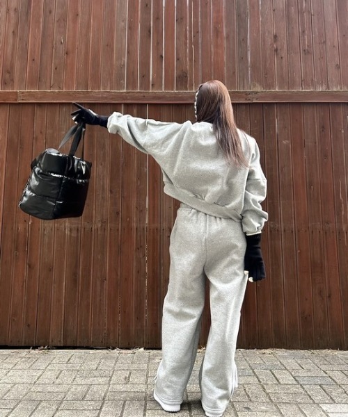 ipugo(イプゴ)の「ipugo/イプゴ 裏起毛ハート刺繍クロップド丈スウェット トレーナー(スウェット・レディース・ピンク/グレー・FREE)」の19枚目の写真