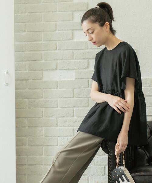 OPAQUE.CLIP（オペークドットクリップ）の「麻混シアーペプラムブラウス【洗濯機洗い可】（シャツ/ブラウス・レディース・パープル/ブルー系その他/ブラック/ブラウン系その他・38/40/42）」の5枚目の写真