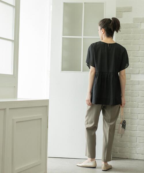 OPAQUE.CLIP（オペークドットクリップ）の「麻混シアーペプラムブラウス【洗濯機洗い可】（シャツ/ブラウス・レディース・パープル/ブルー系その他/ブラック/ブラウン系その他・38/40/42）」の13枚目の写真