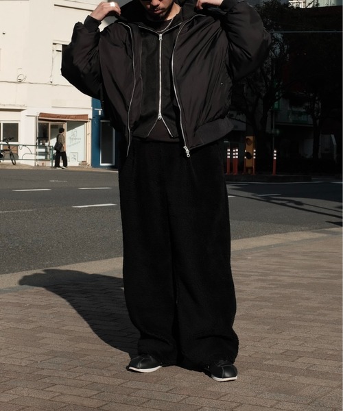 2AM(ツーエイエム)の「INTODUSK / DOUBLE BOMBER(MA-1・メンズ・ブラック・X-LARGE)」の2枚目の写真