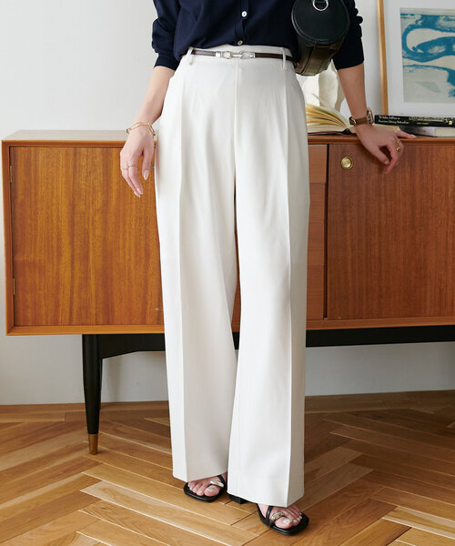 DISCOAT（ディスコート）の「【＠yuyukekelife企画】ベルト付き欲張りストレートタックパンツ（スラックス・レディース・オフホワイト/ブラック/グレイッシュベージュ/ブルー系その他4・SMALL/MEDIUM/LARGE/SP/ML/MT）」の8枚目の写真