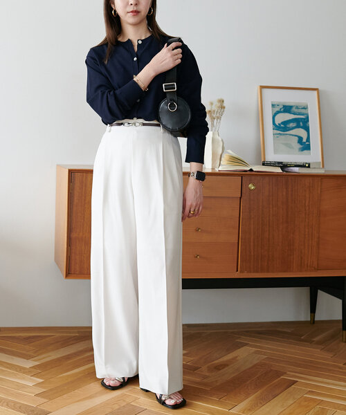 DISCOAT（ディスコート）の「【＠yuyukekelife企画】ベルト付き欲張りストレートタックパンツ（スラックス・レディース・オフホワイト/ブラック/グレイッシュベージュ/ブルー系その他4・SMALL/MEDIUM/LARGE/SP/ML/MT）」の10枚目の写真