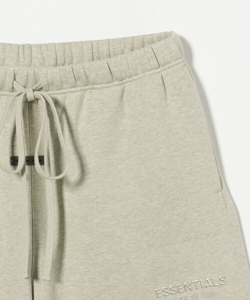 FOG ESSENTIALS（エフオージーエッセンシャルズ）の「＜FEAR OF GOD ESSENTIALS＞サッカー ショーツ（スウェットパンツ・メンズ・ライトグレー/ベージュ・XS/L/M/S）」の13枚目の写真