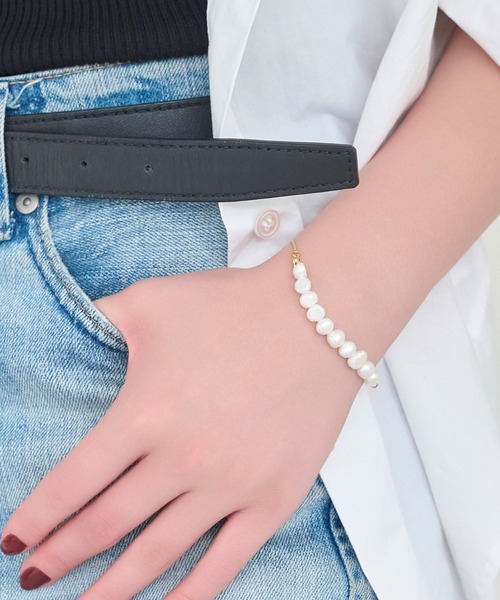Phoebe（フィービィー）の「フレッシュウォーターパールブレスレット/淡水パール（ブレスレット・レディース・シルバー/イエローゴールド・FREE）」の3枚目の写真