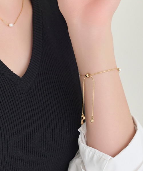 Phoebe（フィービィー）の「フレッシュウォーターパールブレスレット/淡水パール（ブレスレット・レディース・シルバー/イエローゴールド・FREE）」の4枚目の写真