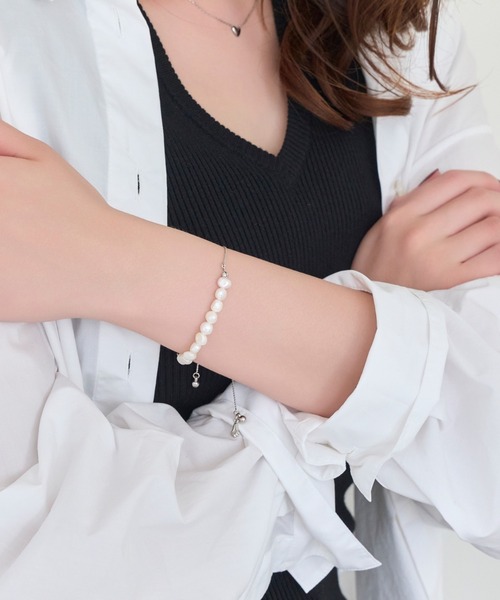 Phoebe（フィービィー）の「フレッシュウォーターパールブレスレット/淡水パール（ブレスレット・レディース・シルバー/イエローゴールド・FREE）」の7枚目の写真