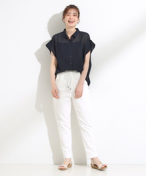 SHOO・LA・RUE（シューラルー）の「【S-LL】さらシャリコットン 上品なシアー感のフロントボタンシャツ（シャツ/ブラウス・レディース・ネイビー/グリーン系/レッド系/ブルー系2・01/02/03/04）」の20枚目の写真