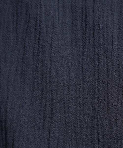 SHOO・LA・RUE（シューラルー）の「【S-LL】さらシャリコットン 上品なシアー感のフロントボタンシャツ（シャツ/ブラウス・レディース・ネイビー/グリーン系/レッド系/ブルー系2・01/02/03/04）」の19枚目の写真