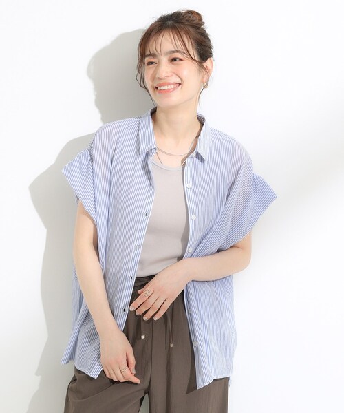 SHOO・LA・RUE（シューラルー）の「【S-LL】さらシャリコットン 上品なシアー感のフロントボタンシャツ（シャツ/ブラウス・レディース・ネイビー/グリーン系/レッド系/ブルー系2・01/02/03/04）」の14枚目の写真