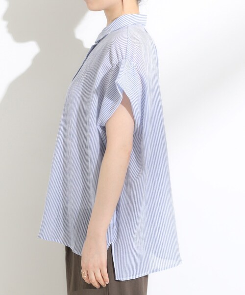 SHOO・LA・RUE（シューラルー）の「【S-LL】さらシャリコットン 上品なシアー感のフロントボタンシャツ（シャツ/ブラウス・レディース・ネイビー/グリーン系/レッド系/ブルー系2・01/02/03/04）」の9枚目の写真