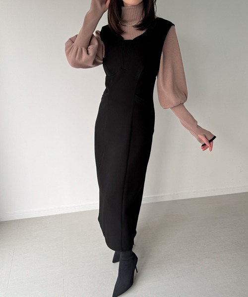 JUNOAH（ジュノア）の「袖ボタンシアーブラウス＋IラインジャンパースカートSET（薄手、裏地無し）（ジャンパースカート・レディース・チャコール/ブラック系その他2/ブラック系その他・SMALL/MEDIUM/LARGE）」の12枚目の写真