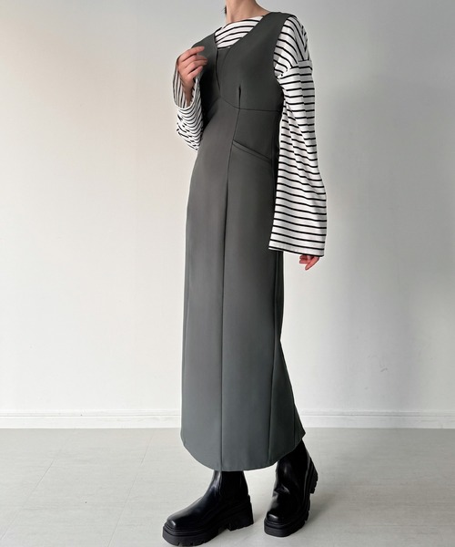 JUNOAH（ジュノア）の「袖ボタンシアーブラウス＋IラインジャンパースカートSET（薄手、裏地無し）（ジャンパースカート・レディース・チャコール/ブラック系その他2/ブラック系その他・SMALL/MEDIUM/LARGE）」の16枚目の写真