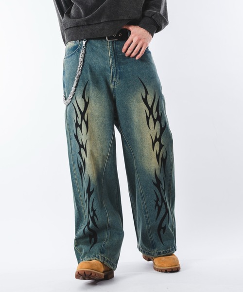 SHORT ROUND（ショートラウンド）の「SHORT ROUND/トライバルデニムパンツ（デニムパンツ・メンズ・コバルトブルー/ブラック系3・MEDIUM/LARGE）」の2枚目の写真