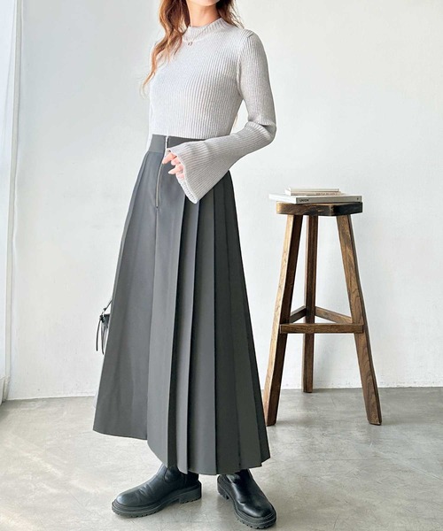 GeeRA（ジーラ）の「【S-XLサイズ展開】フロントファスナーハイウエストプリーツスカート（スカート・レディース・チャコールグレー/ブラック・SMALL/MEDIUM/LARGE/X-LARGE）」の13枚目の写真