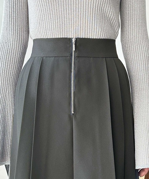 GeeRA（ジーラ）の「【S-XLサイズ展開】フロントファスナーハイウエストプリーツスカート（スカート・レディース・チャコールグレー/ブラック・SMALL/MEDIUM/LARGE/X-LARGE）」の15枚目の写真