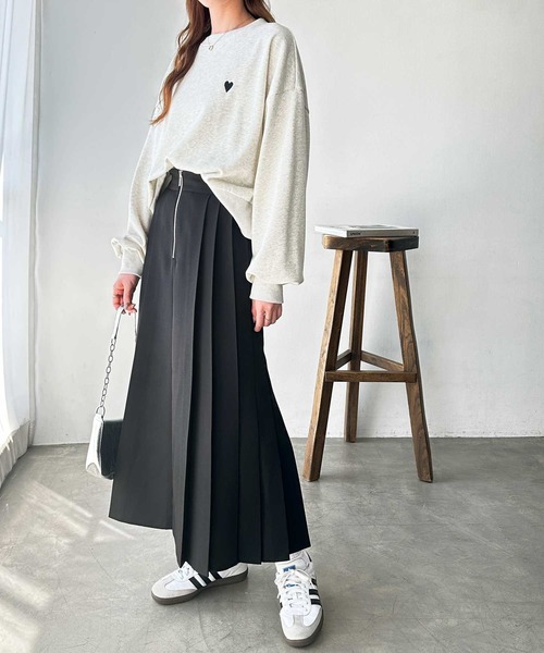 GeeRA（ジーラ）の「【S-XLサイズ展開】フロントファスナーハイウエストプリーツスカート（スカート・レディース・チャコールグレー/ブラック・SMALL/MEDIUM/LARGE/X-LARGE）」の7枚目の写真