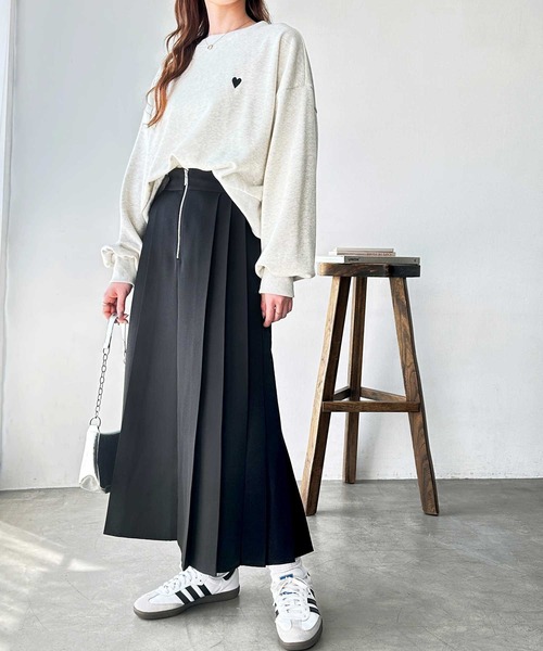 GeeRA（ジーラ）の「【S-XLサイズ展開】フロントファスナーハイウエストプリーツスカート（スカート・レディース・チャコールグレー/ブラック・SMALL/MEDIUM/LARGE/X-LARGE）」の5枚目の写真