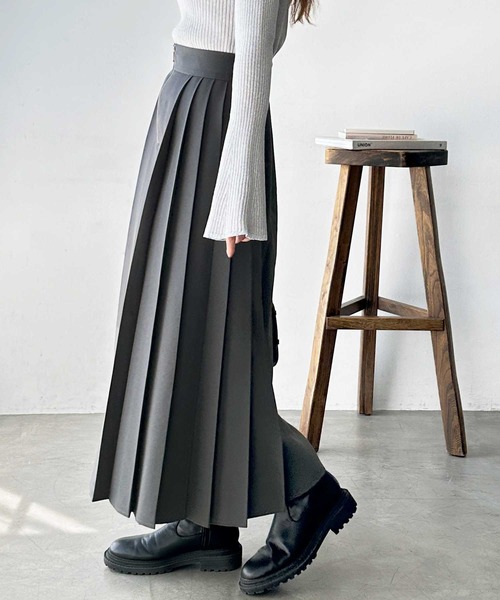 GeeRA（ジーラ）の「【S-XLサイズ展開】フロントファスナーハイウエストプリーツスカート（スカート・レディース・チャコールグレー/ブラック・SMALL/MEDIUM/LARGE/X-LARGE）」の9枚目の写真