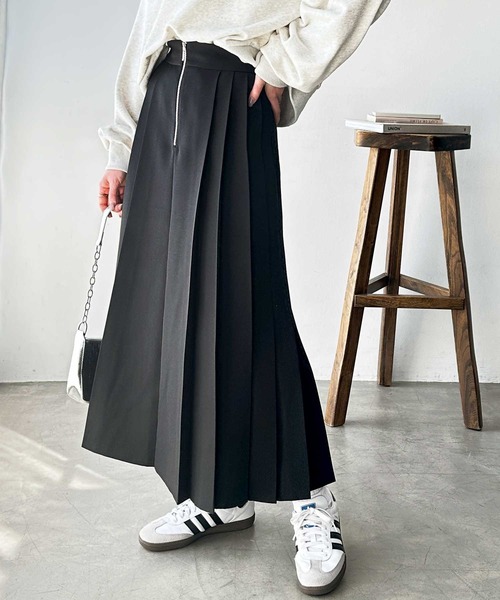 GeeRA（ジーラ）の「【S-XLサイズ展開】フロントファスナーハイウエストプリーツスカート（スカート・レディース・チャコールグレー/ブラック・SMALL/MEDIUM/LARGE/X-LARGE）」の21枚目の写真